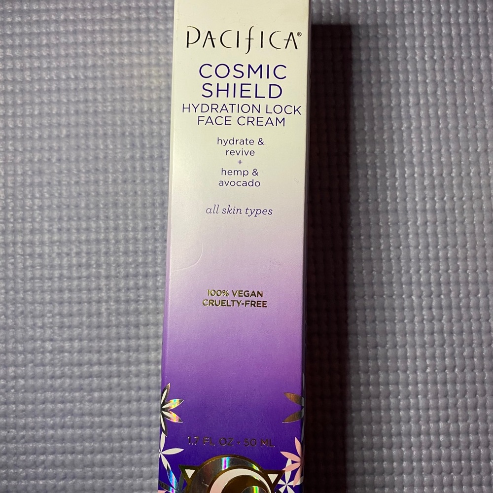 Pacífica face cream